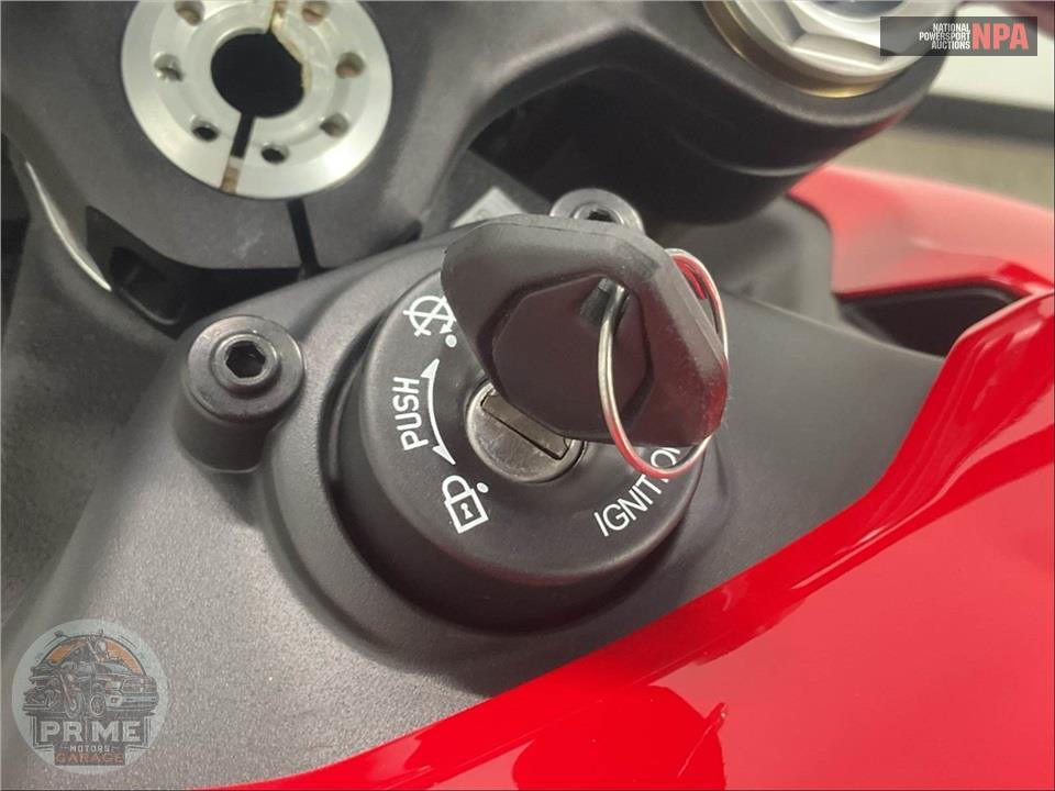 2025 Ducati STREETFIGHTER V2 S — фото 11
