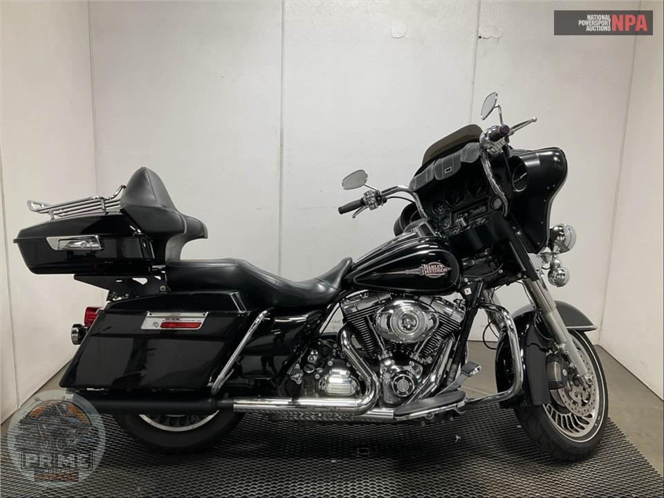 2013 Harley-Davidson FLHTC ELECTRA GLIDE CLSC — фото 1