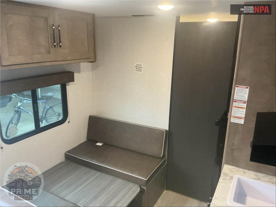 2025 Keystone Rv M-1700 FQ - SPRINGDALE MINI SERIES — фото 6