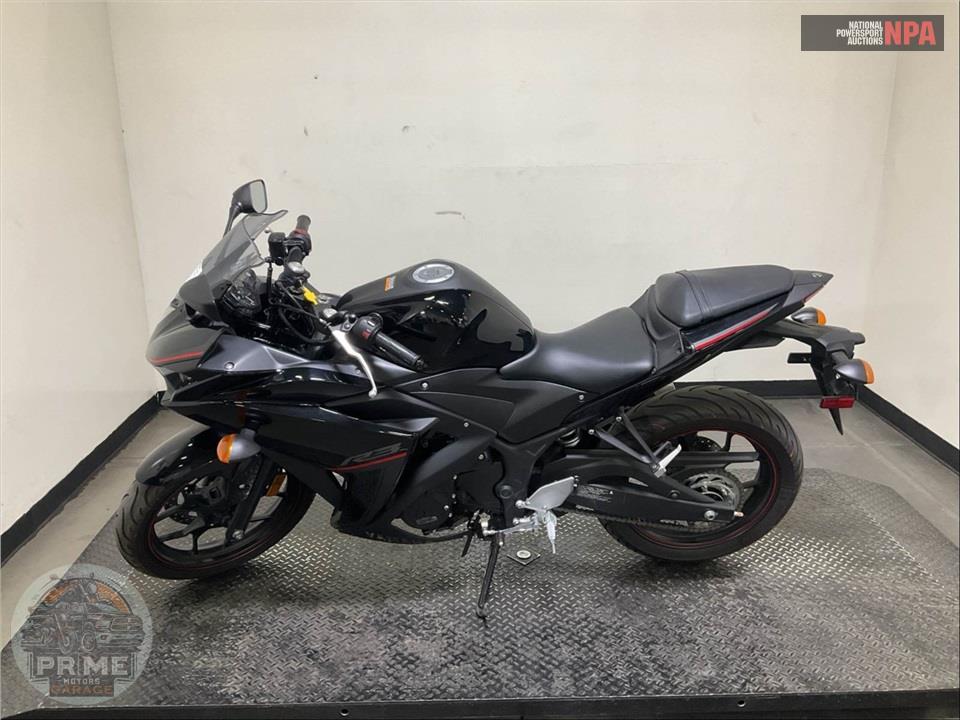 2018 Yamaha YZF - R3 — фото 3