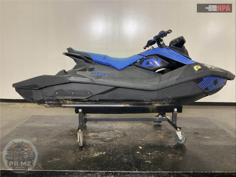 2023 Seadoo/Brp SPARK 3UP TRIXX — фото 1