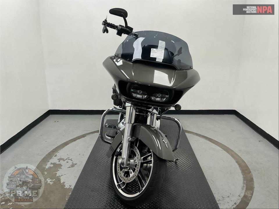 2019 Harley-Davidson FLTRX ROAD GLIDE — фото 2