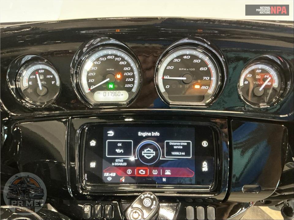 2023 Harley-Davidson FLHTK ELECTRA GLIDE ULTRA LIMITED — фото 5
