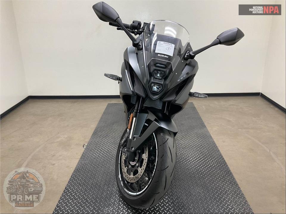 2025 Suzuki GSX800FRQM5 GSX-8R — фото 2