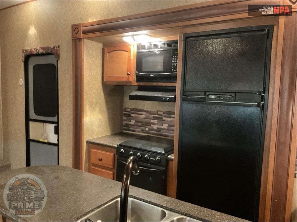 2013 Crossroads Rv M-26 RB - SUNSET TRAIL RESERVE FIFTH WHEEL SERIES — фото 8