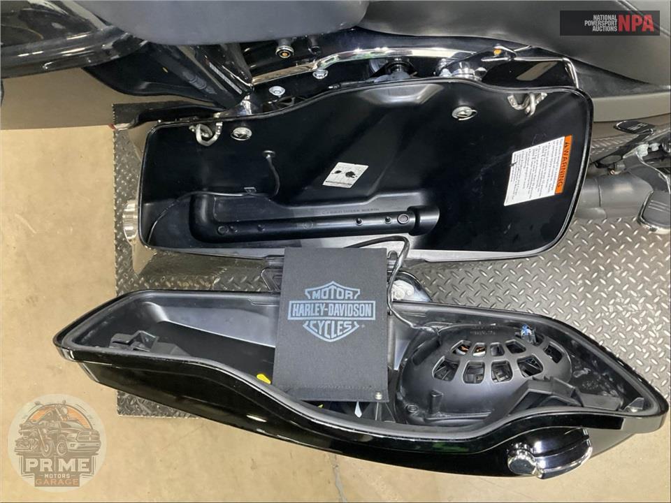 2015 Harley-Davidson FLTRXS ROAD GLIDE SPECIAL — фото 28