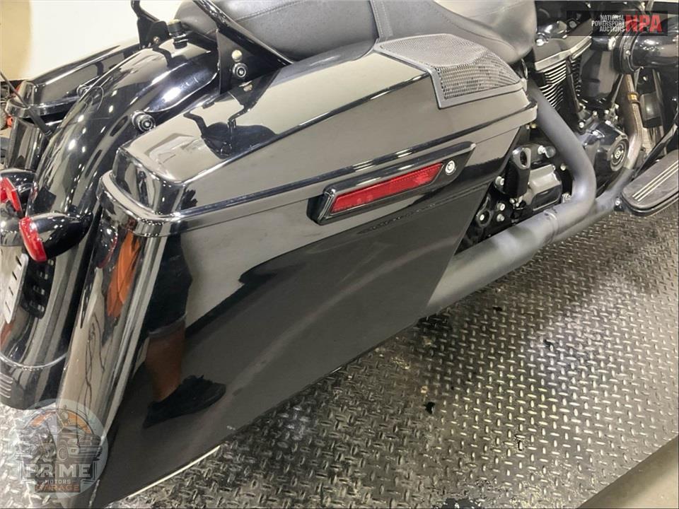 2019 Harley-Davidson FLHXS STREET GLIDE SPECIAL — фото 24