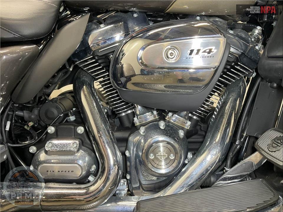 2023 Harley-Davidson FLHTCUTG TRI GLIDE ULTRA CLASSIC — фото 6