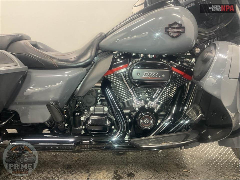 2018 Harley-Davidson FLHXSE CVO STREET GLIDE — фото 6