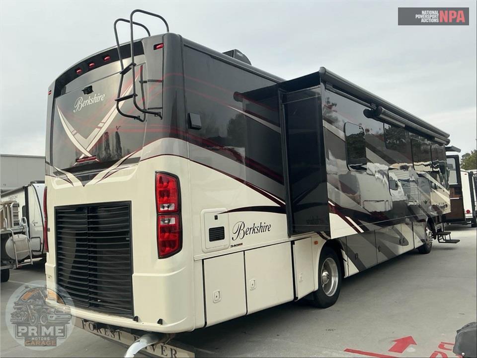 2018 Berkshire M-38A 340HP CUMMINS — фото 3
