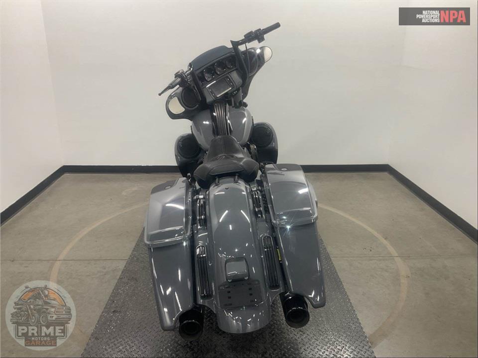 2018 Harley-Davidson FLHXSE CVO STREET GLIDE — фото 4