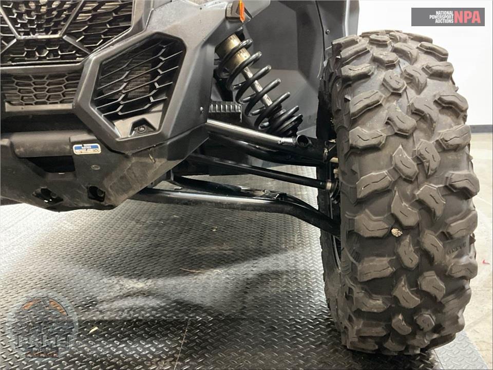 2025 Can-Am MAVERICK X3 MAX DS TURBO (RED & SILVER) — фото 17