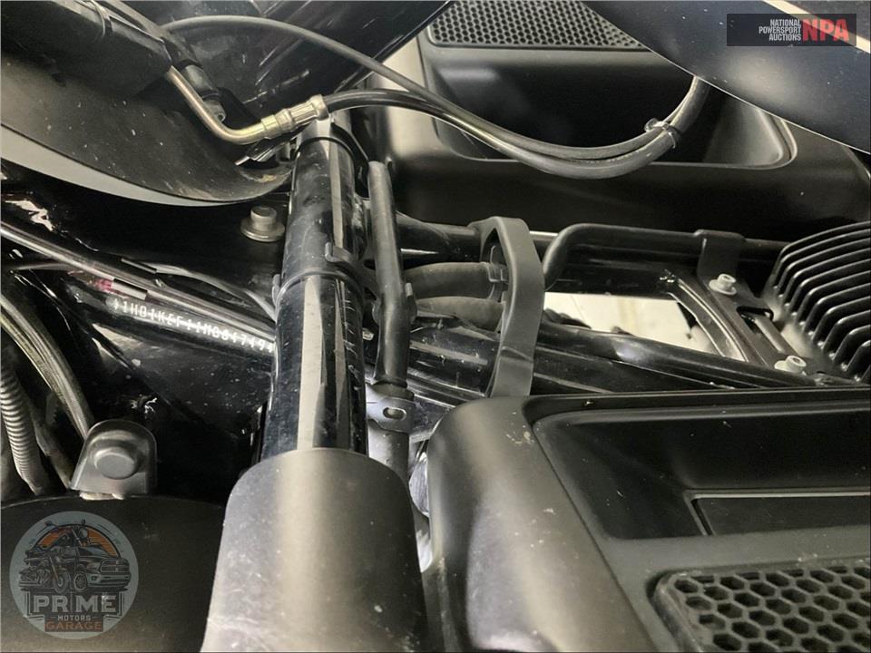 2021 Harley-Davidson FLHTK ULTRA LIMITED — фото 13