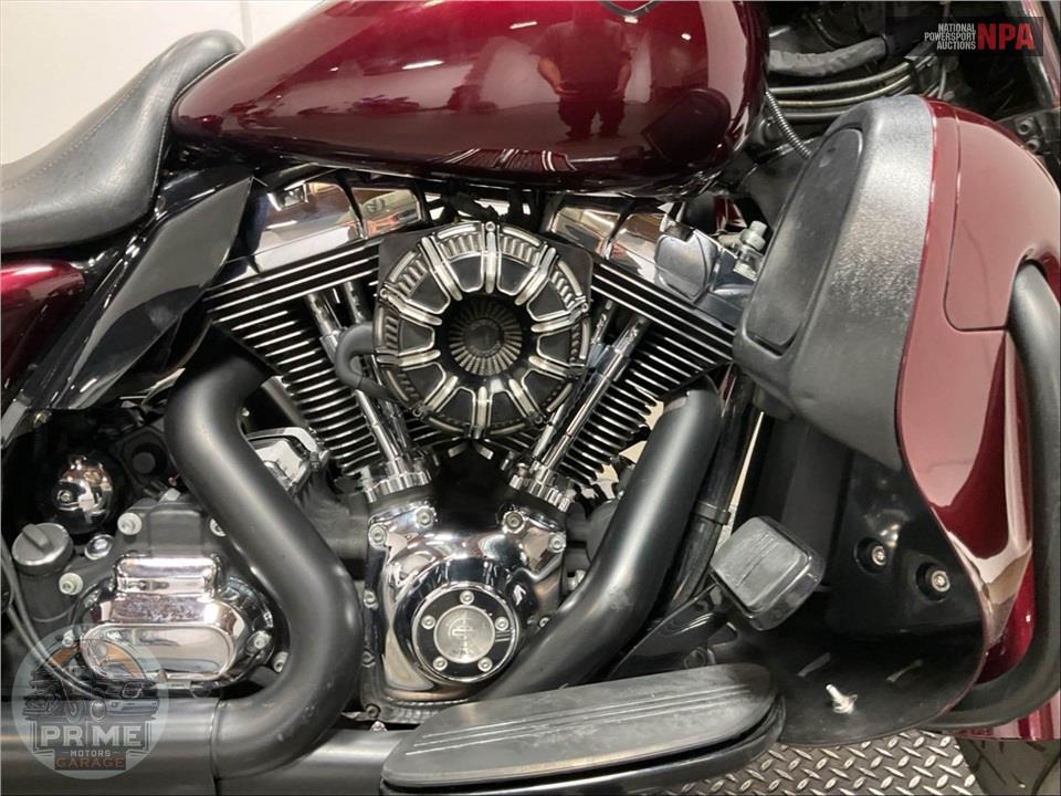 2014 Harley-Davidson FLHXS STREET GLIDE — фото 6