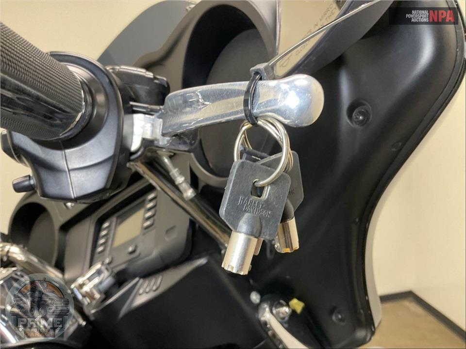 2016 Harley-Davidson FLHX STREET GLIDE — фото 10