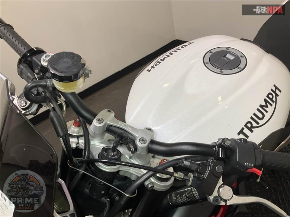 2017 Triumph STREET TRIPLE R (ABS) — фото 16