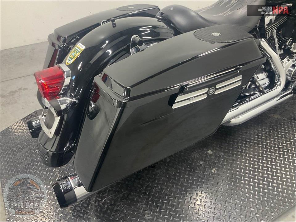 2009 Harley-Davidson FLHX STREET GLIDE — фото 19