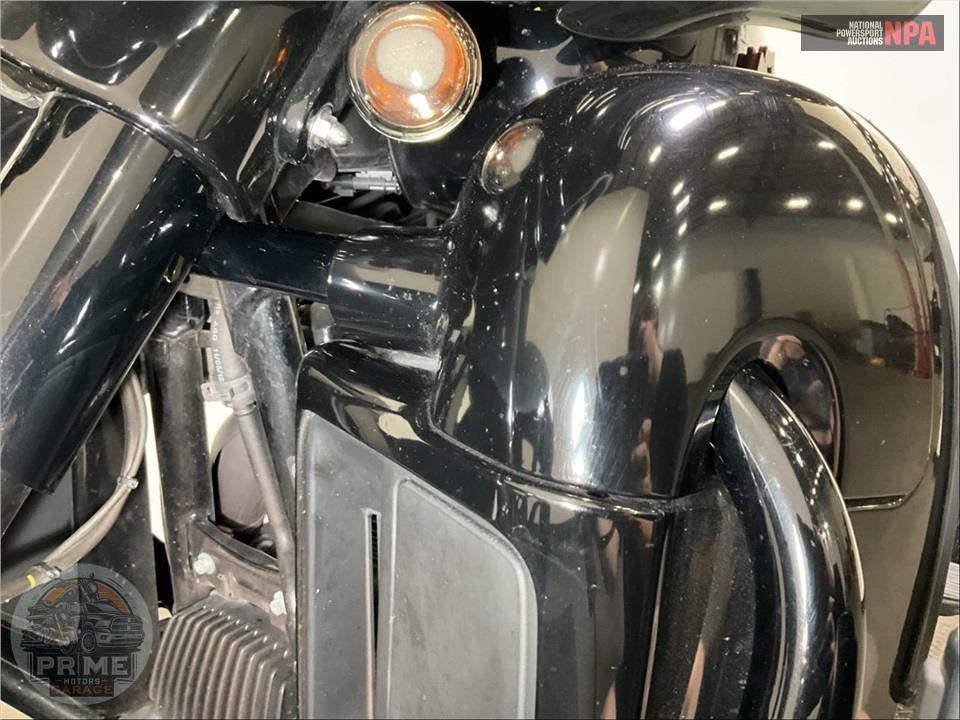 2019 Harley-Davidson FLHXS STREET GLIDE SPECIAL — фото 17