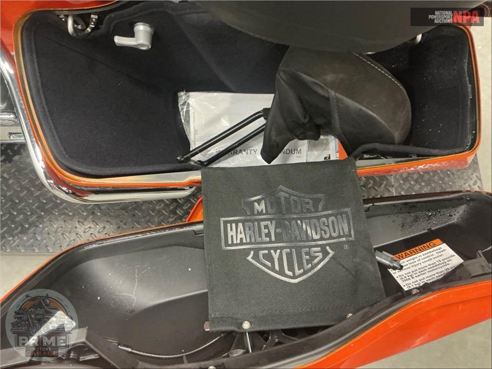 2022 Harley-Davidson FLTRKSE CVO ROAD GLIDE LIMITED — фото 16