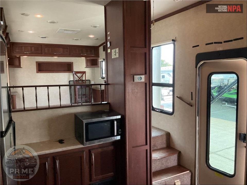 2014 Palomino By Forest River M-370FL - COLUMBUS FIFTH WHEEL SERIES — фото 9