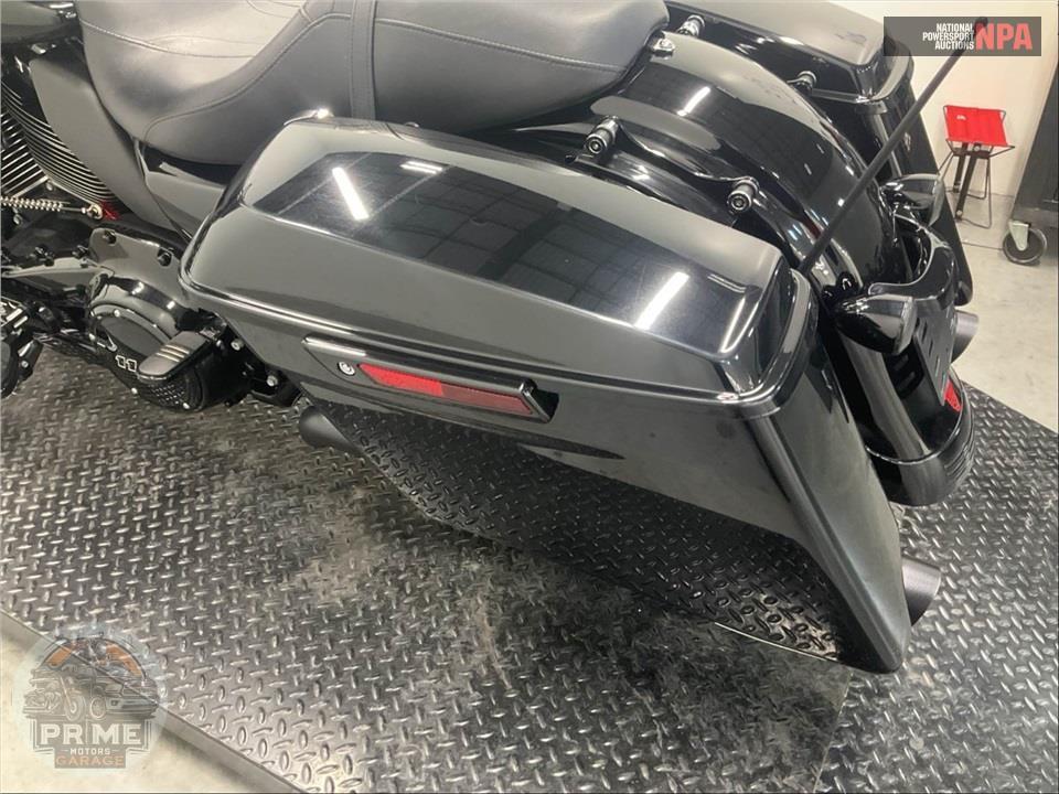 2019 Harley-Davidson FLHXS STREET GLIDE SPECIAL — фото 15