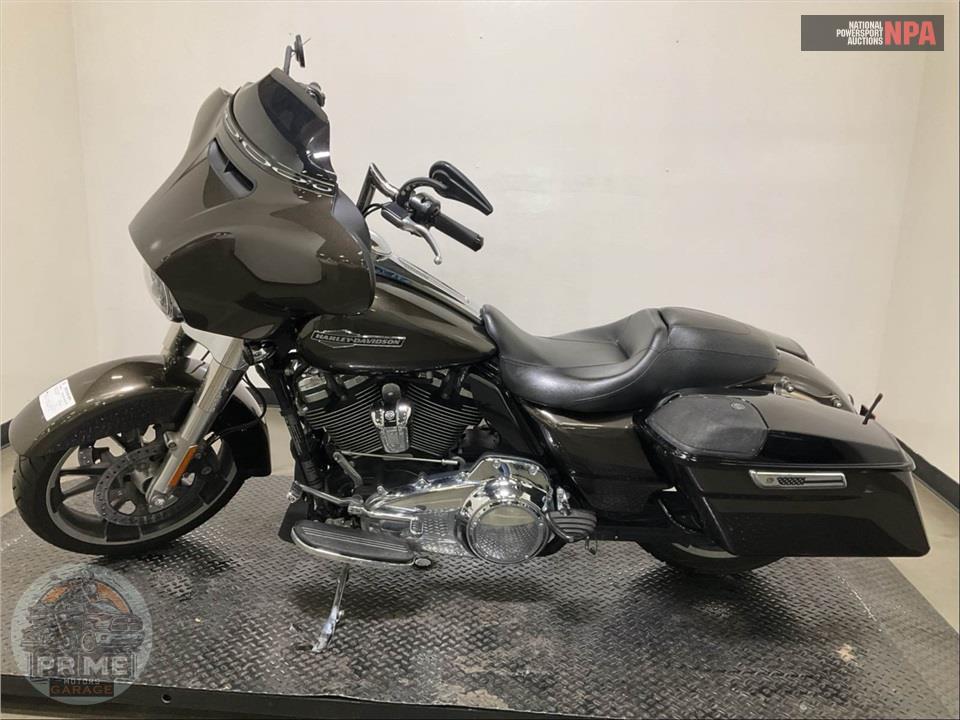 2021 Harley-Davidson FLHX STREET GLIDE — фото 3