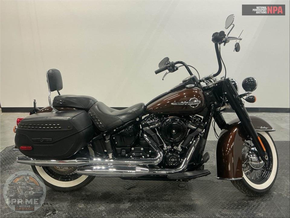 2019 Harley-Davidson FLHC HERITAGE CLASSIC — фото 1