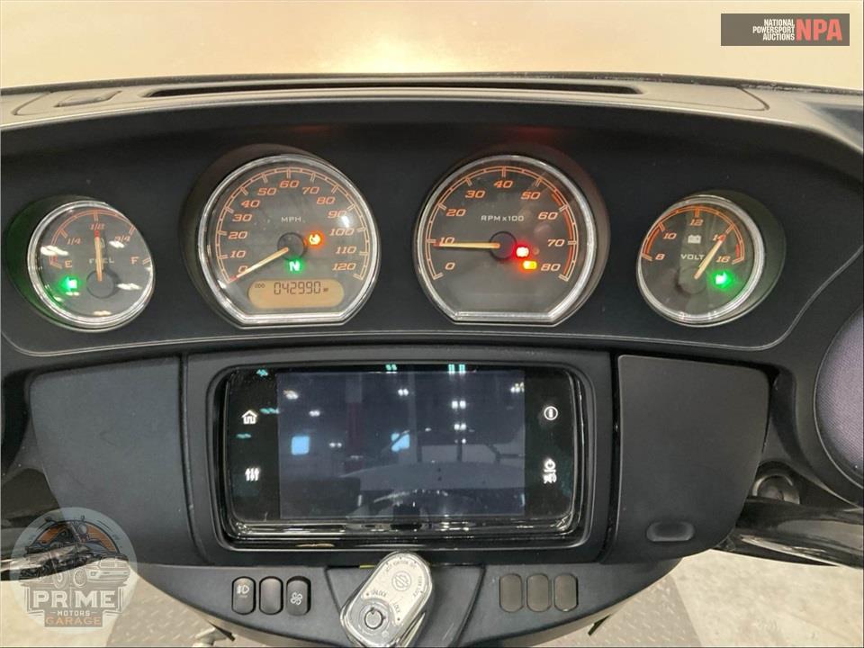 2019 Harley-Davidson FLHTCUTG TRI GLIDE ULTRA — фото 5