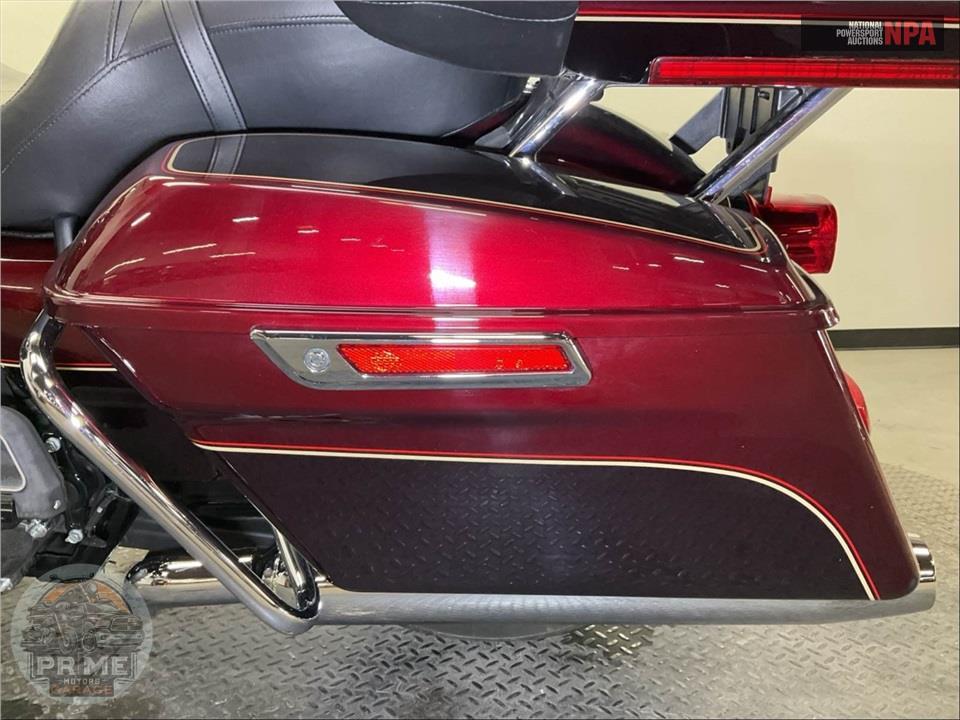 2015 Harley-Davidson FLHTCU ULTRA CLASSIC ELECTRA GLIDE — фото 22