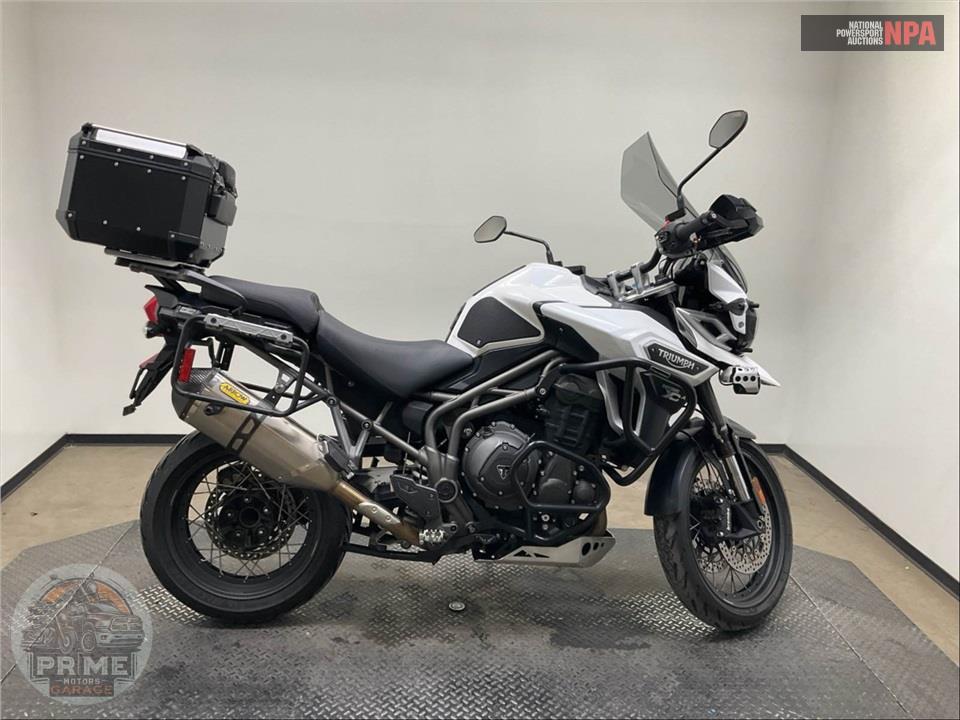 2017 Triumph TIGER EXPLORER XCA — фото 1