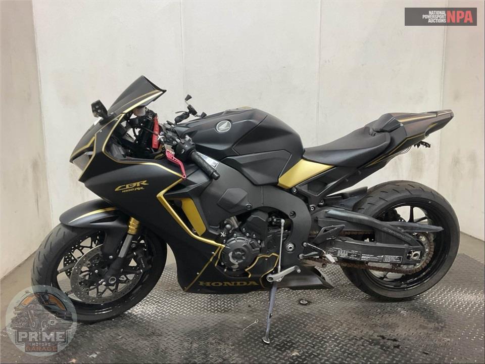2018 Honda CBR1000RR — фото 3