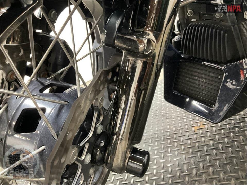 2022 Harley-Davidson FLTRXSE CVO ROAD GLIDE — фото 35