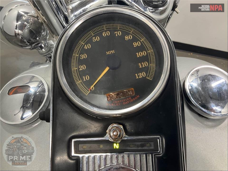 2004 Harley-Davidson FLHRCI ROAD KING CLASSIC — фото 5