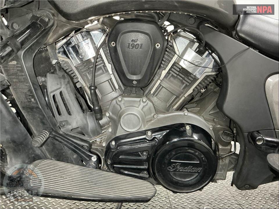 2020 Indian Motorcycle CHALLENGER — фото 7