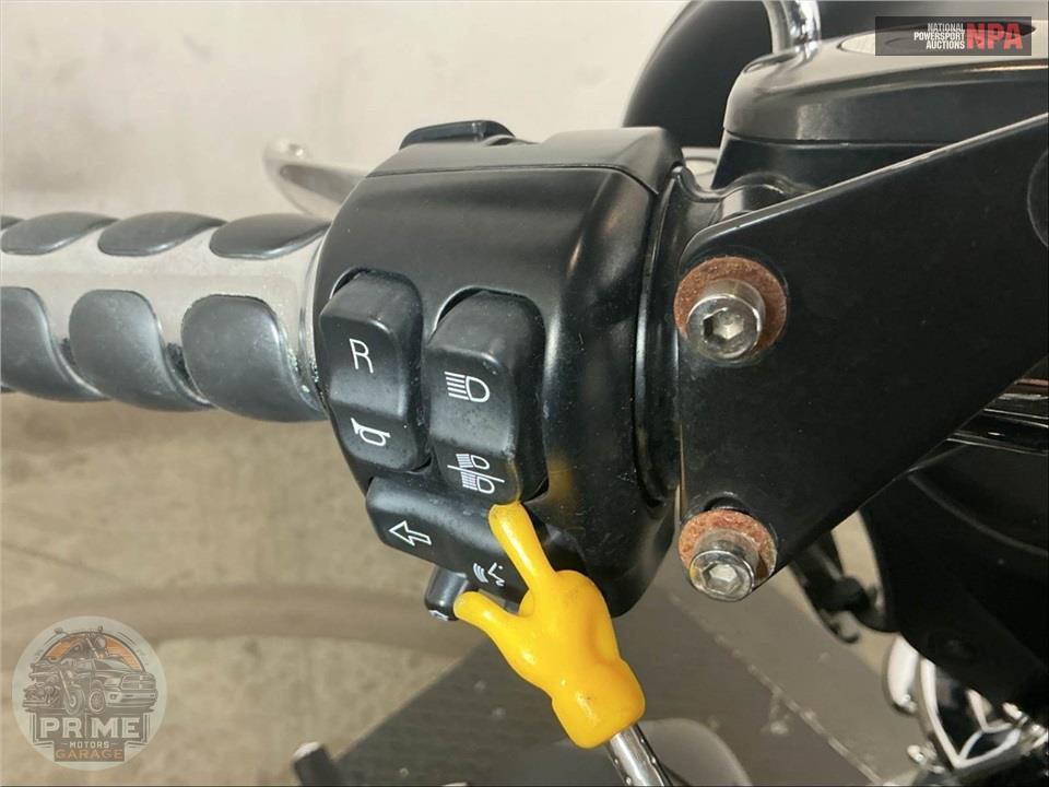2017 Harley-Davidson FLHTCUTG TRIGLIDE ULTRA CLASSIC — фото 42