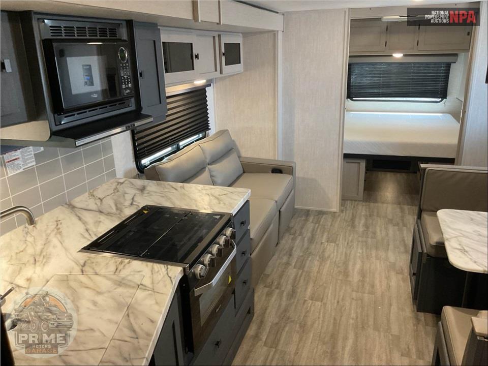 2024 Apex By Coachmen M-300 BHS -  SERIES — фото 9