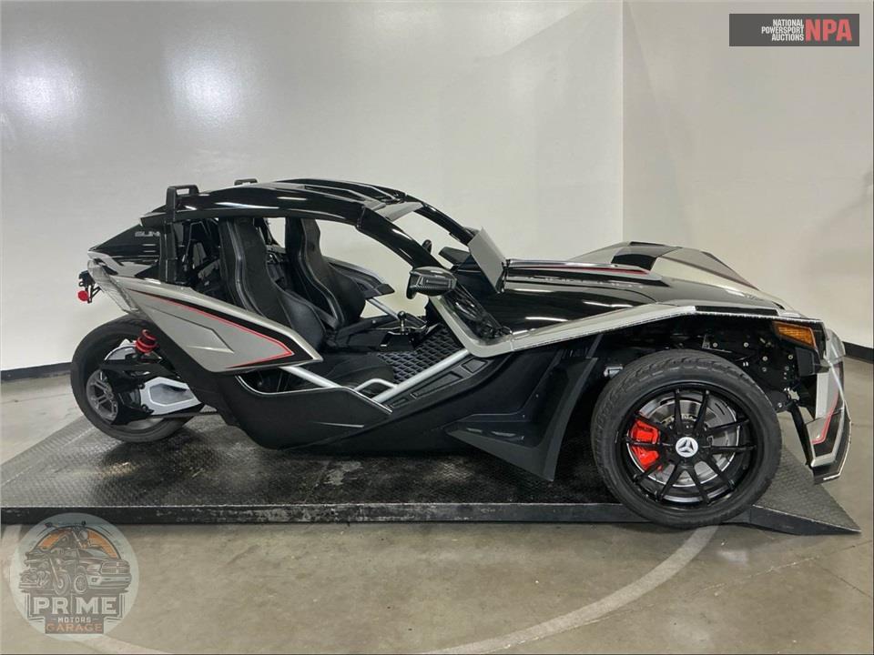 2017 Polaris SLINGSHOT SLR — фото 1