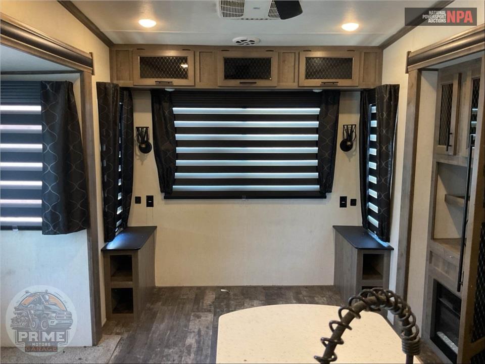 2021 Sabre By Forest River M-36BHQ - FIFTH WHEEL SERIES — фото 7