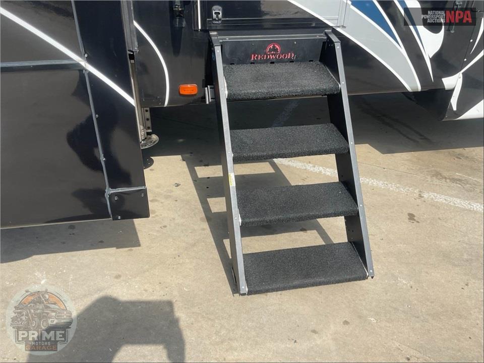 2021 Redwood Rv M-4001 LK - FIFTH WHEEL SERIES — фото 47
