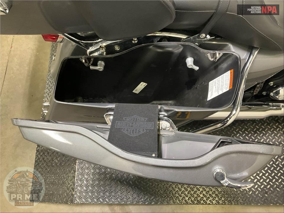 2022 Harley-Davidson FLHTK ULTRA LIMITED — фото 21