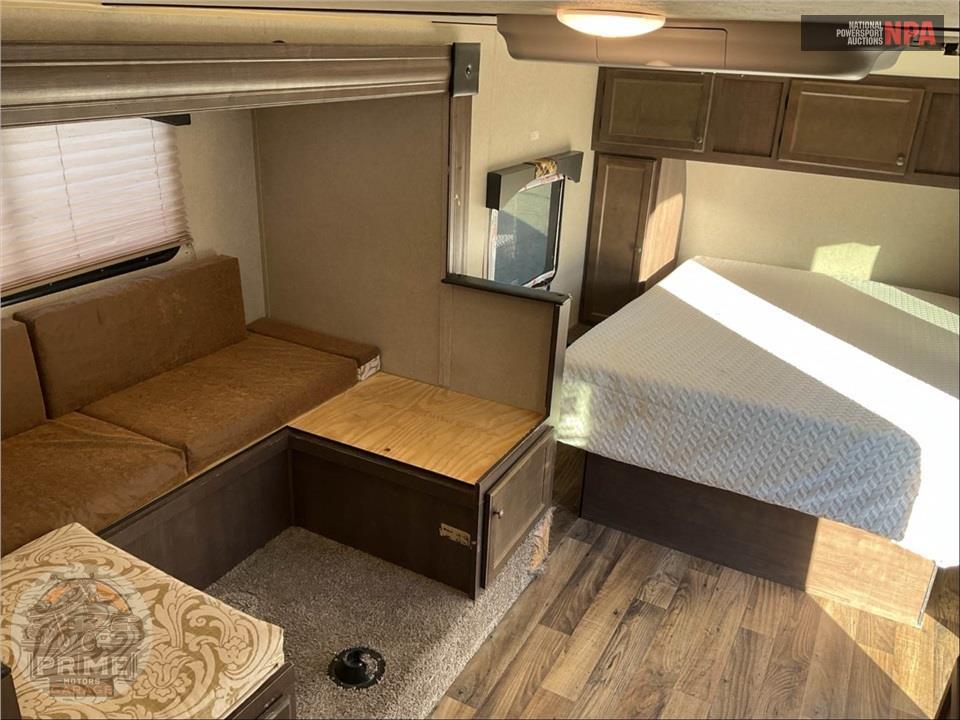 2019 Sunset Park Rv M-23WQBS - SUN LITE SERIES — фото 9