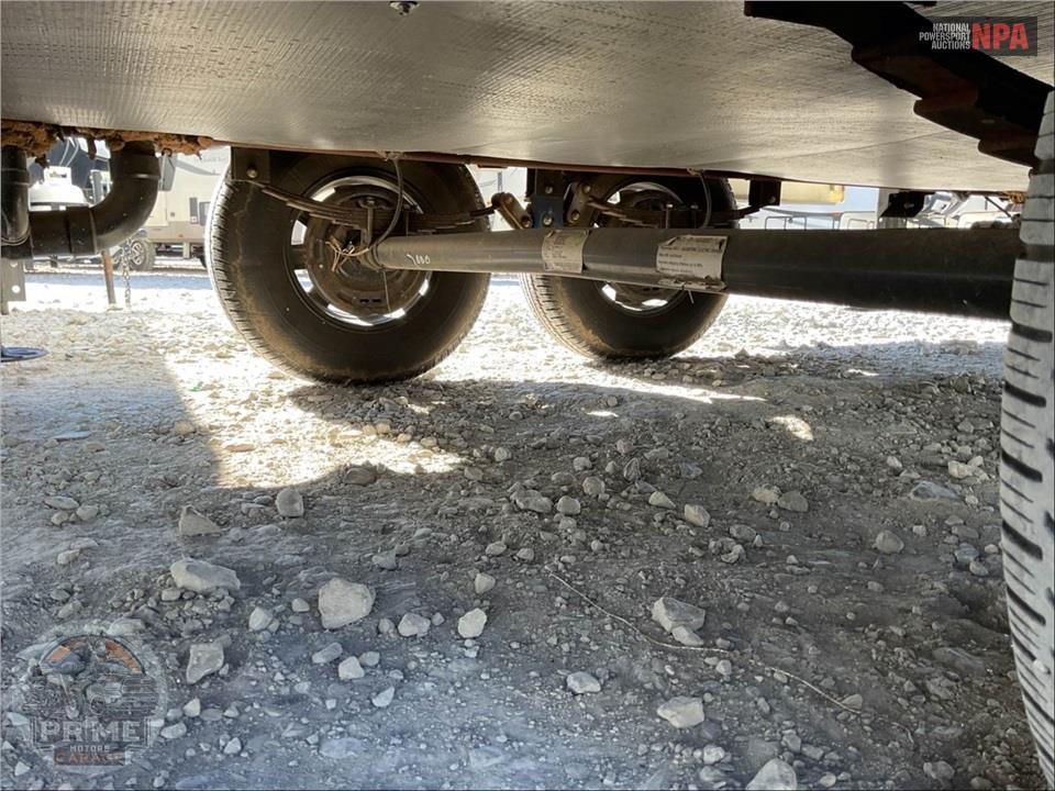 2020 Keystone Rv M-3801 FK - ALPINE FIFTH WHEEL SERIES — фото 40