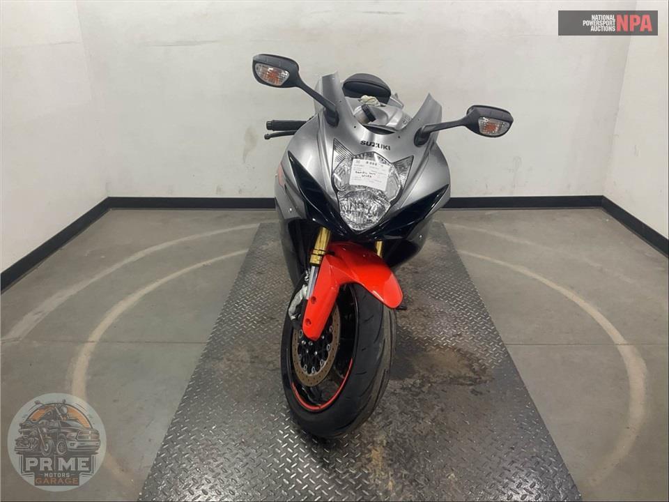 2021 Suzuki GSX-R750M1 — фото 2