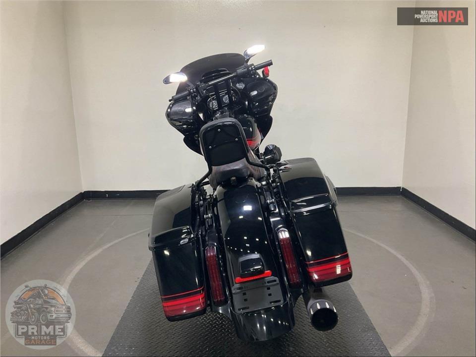 2021 Harley-Davidson FLTRXSE CVO ROAD GLIDE — фото 4