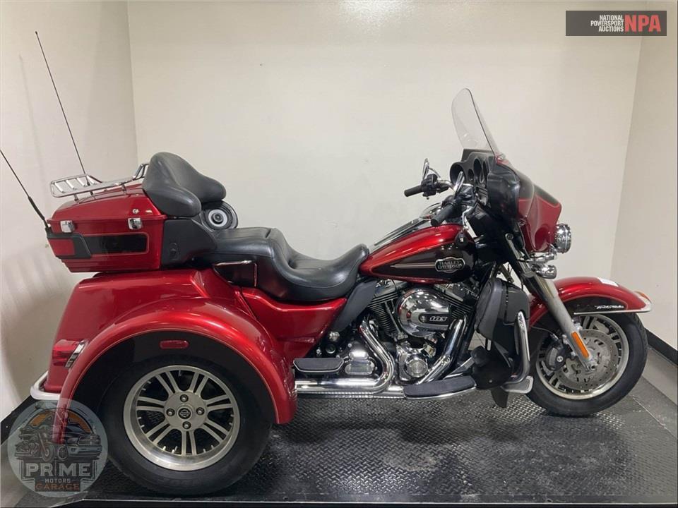 2012 Harley-Davidson FLHTCUTG TRIGLIDE UL CLSC — фото 1