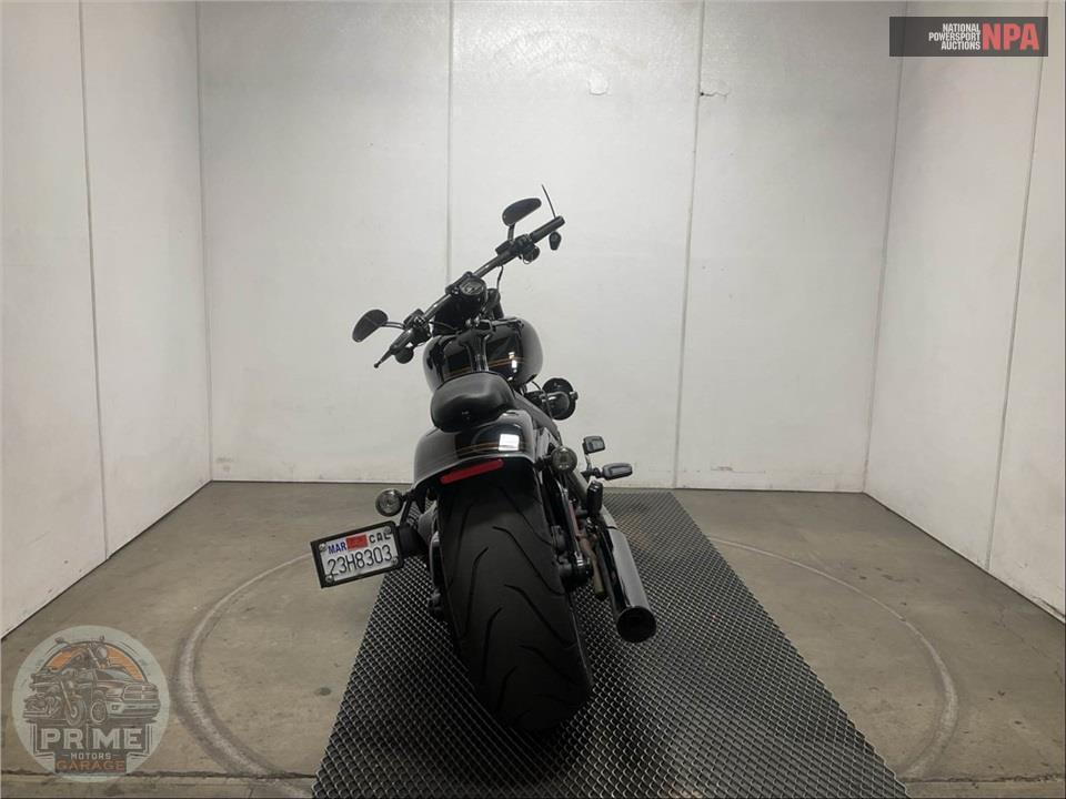 2016 Harley-Davidson FXSE CVO PRO STREET BREAKOUT — фото 4