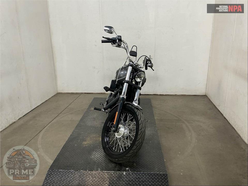 2016 Harley-Davidson FXDB STREET BOB — фото 2