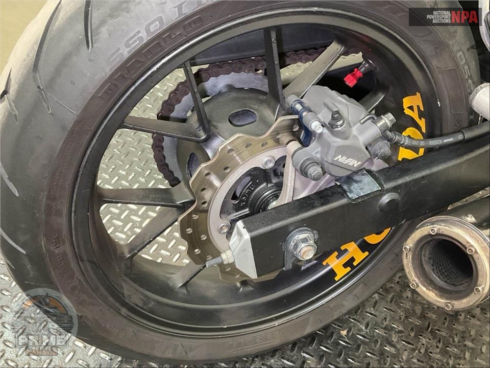 2015 Honda CBR500RF — фото 14