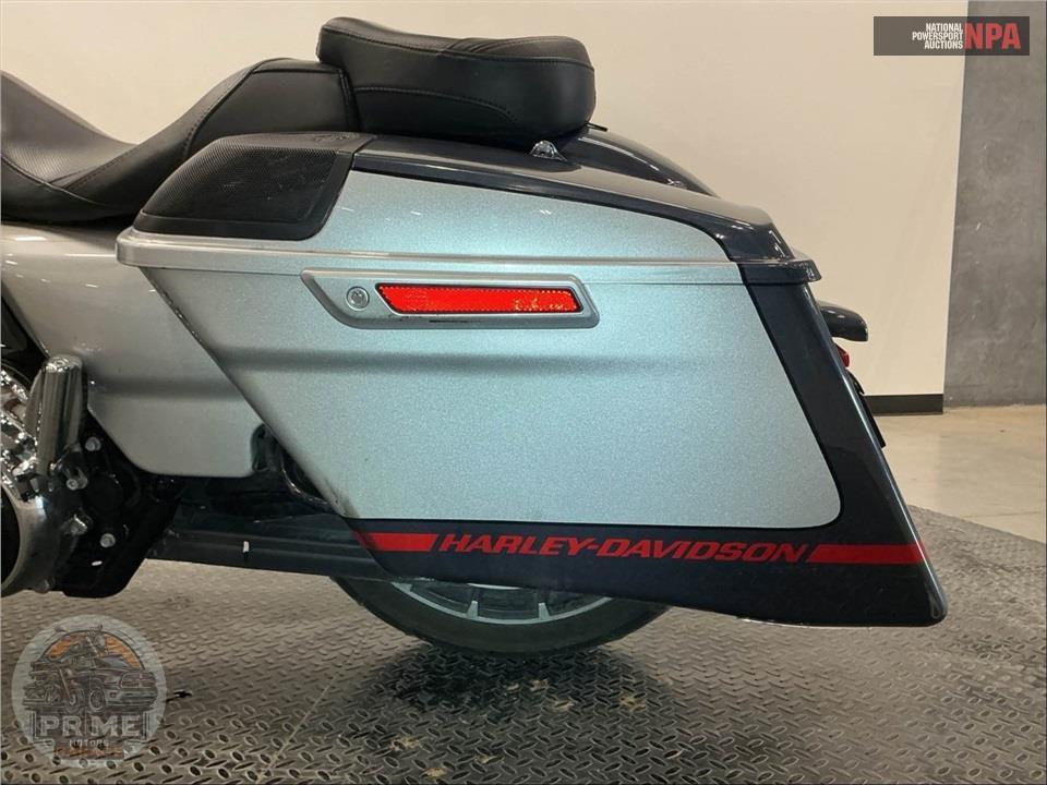 2019 Harley-Davidson FLHXSE CVO STREET GLIDE — фото 26