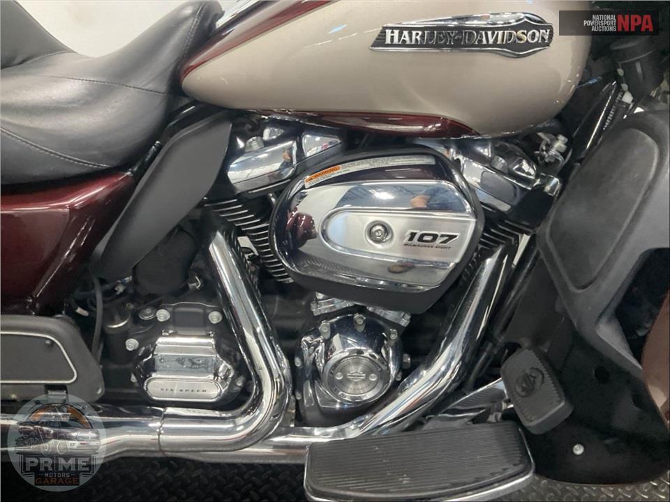 2018 Harley-Davidson FLHTCUTG TRI GLIDE ULTRA — фото 6